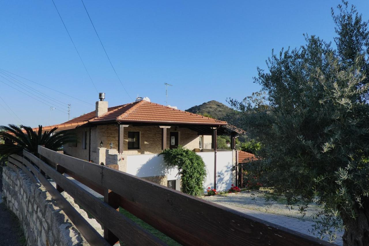 Lola'S Cottage & Garden Kalokhorio Екстер'єр фото