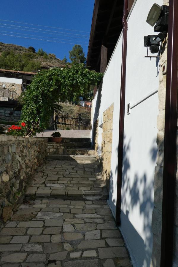 Lola'S Cottage & Garden Kalokhorio Екстер'єр фото